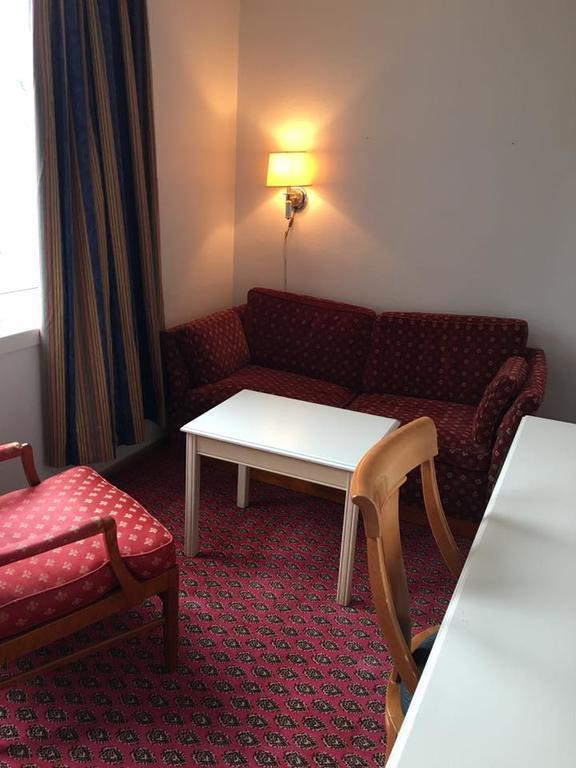 Solborg Sommerpensjonat Mandal Buitenkant foto